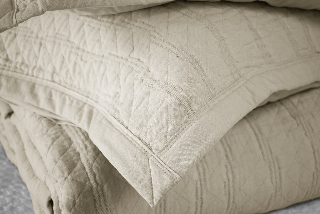 Castello Quilt Set